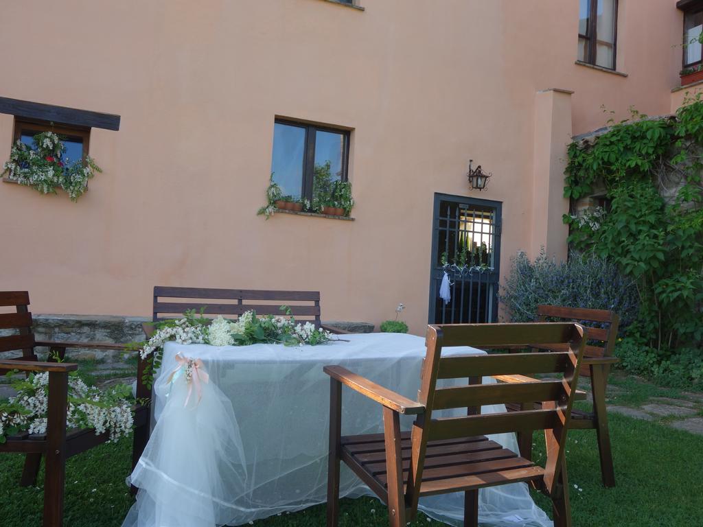 Agriturismo Monterosello ชิตตา ดิ กัสเตลโล ภายนอก รูปภาพ